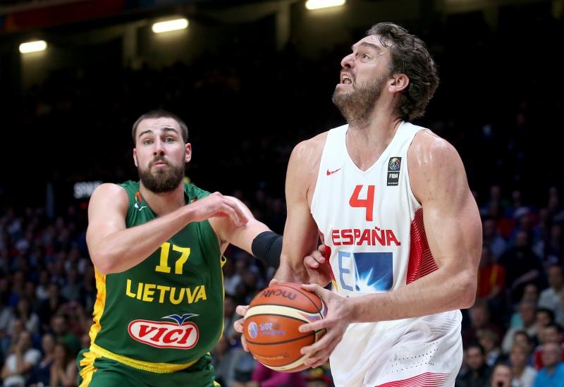 Lille, stadion Pierre Mauroy – Finale EuroBasketa 2015, Španjolska – Litva 80-63. Photo: Igor Kralj/PIXSELL Lille, stadion Pierre Mauroy – Finale EuroBasketa 2015, Španjolska – Litva 80-63. Photo: Igor Kralj/PIXSELL
