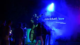 Nostromo & Vagabundo Vir: DJ Djuka i Led robot Nostromo & Vagabundo Vir: DJ Djuka i Led robot