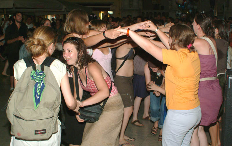 Pet Tambura na Narodnom trgu