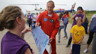 Štićenici humanitarne udruge “Jak kao Jakov” u posjeti zračnoj bazi Zemunik, Foto: Filip Brala/PIXSELL Štićenici humanitarne udruge “Jak kao Jakov” u posjeti zračnoj bazi Zemunik, Foto: Filip Brala/PIXSELL