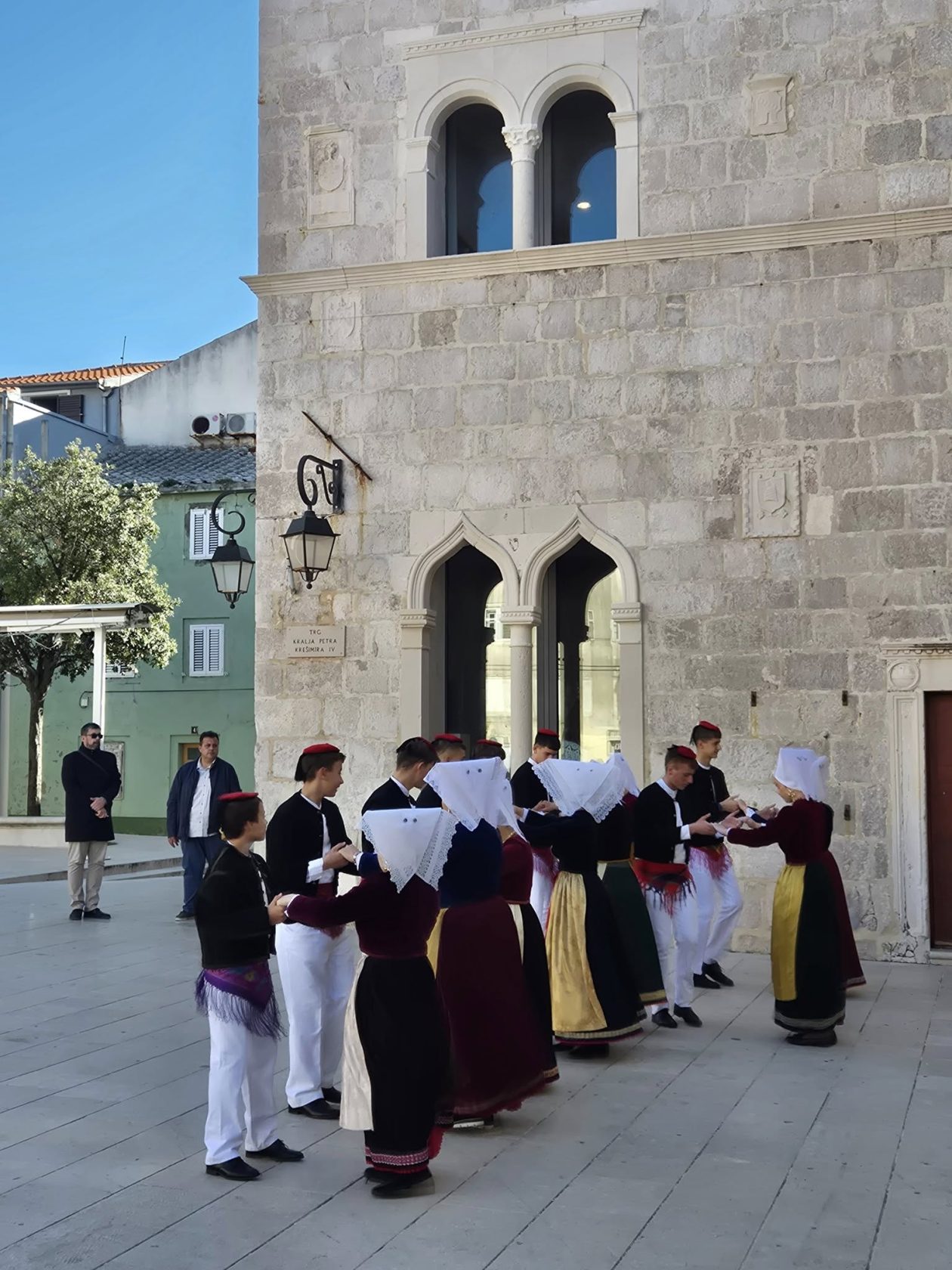 576929278_122098926351109414_4053506261718000964_n 576929278_122098926351109414_4053506261718000964_n