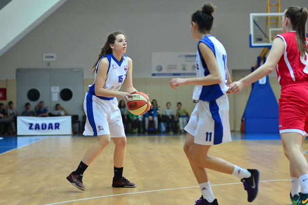 SC Višnjik, dvorana 3. Finale doigravanja za prvaka Hrvatske: ŽKK Zadar – ŽKK Medveščak 54-76 SC Višnjik, dvorana 3. Finale doigravanja za prvaka Hrvatske: ŽKK Zadar – ŽKK Medveščak 54-76