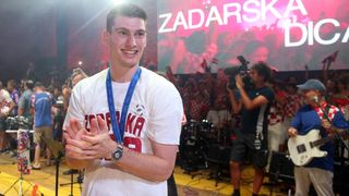 Zadrani na Forumu priredili spektakularan doček za svoje Vatrene Zadrani na Forumu priredili spektakularan doček za svoje Vatrene