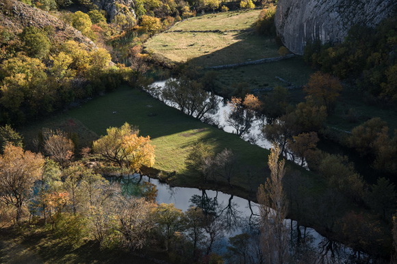 Đir do kraških ljepotica Krupe i Zrmanje, Foto: Vinko Pešić Đir do kraških ljepotica Krupe i Zrmanje, Foto: Vinko Pešić