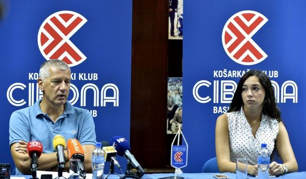 06.08.2014., Zagreb – Na konferenciji za medije Aleksandar Petrovic predstavio plan za sanaciju kosarkaskog kluba Cibona. Photo: Marko Lukunic/PIXSELL