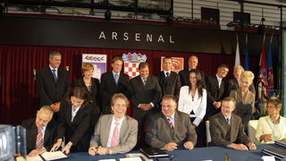 Potpis ugovora za Luku Zadar 7.rujna 2007, Arsenal Zadar Potpis ugovora za Luku Zadar 7.rujna 2007, Arsenal Zadar