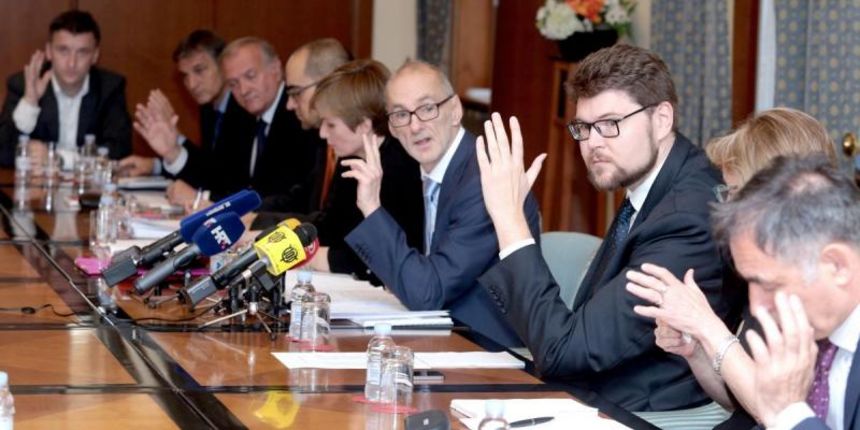 Odbor za Ustav, Poslovnik i politicki sustav tek je u cetvrtom pokusaju uspio dogovoriti kandidate za suce Ustavnog suda. Robert Podolnjak, Pedja Grbin. Photo: Patrik Macek/PIXSELL