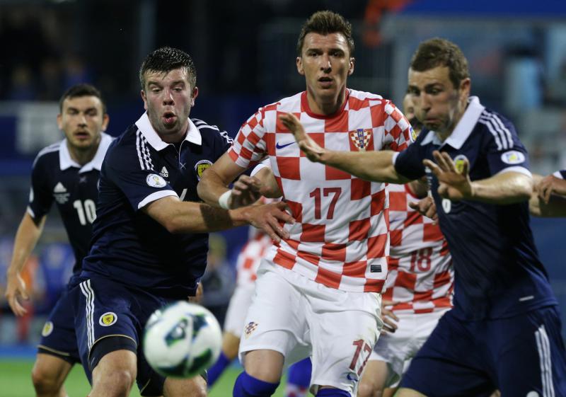 Kvalifikacijska nogometna utakmica izmedju Hrvatske i Skotske za Svjetsko nogometno prvenstvo u Brazilu 2014. godine. Photo: PIXSELL Standard Sport Kvalifikacijska nogometna utakmica izmedju Hrvatske i Skotske za Svjetsko nogometno prvenstvo u Brazilu 2014. godine. Photo: PIXSELL Standard Sport