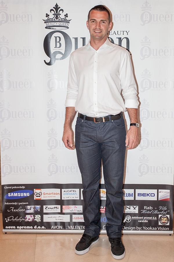 2013.05.01., Zagreb,Dvora Vatroslava Lisinskog
Odrzan prvi izbor Beuty queen (Kraljice Ljepote) u Hrvatskoj, u maloj dvorani Vatroslava Lisinskog.
Foto: Mirko Jankovic 2013.05.01., Zagreb,Dvora Vatroslava Lisinskog
Odrzan prvi izbor Beuty queen (Kraljice Ljepote) u Hrvatskoj, u maloj dvorani Vatroslava Lisinskog.
Foto: Mirko Jankovic