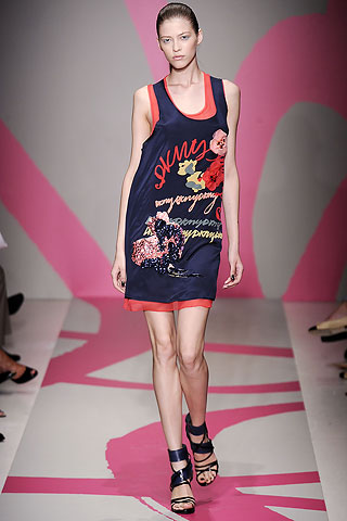 DKNY proljeće/ljeto 2010 (Moda.hr)