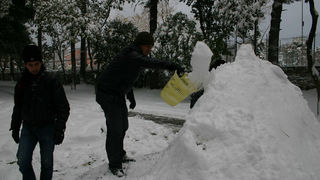 Izrada najvećeg snijegovića u gradu, foto: Ivan Matić