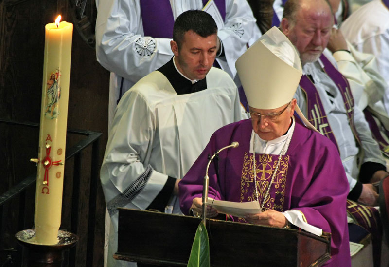 Posljednji ispraćaj nadbiskupa Ivana Prenđe (foto: Marin Gospić)
