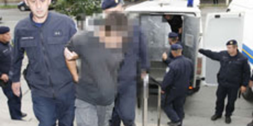 Uhićenje (foto: FaH) Uhićenje (foto: FaH)