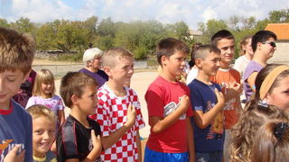 Svecano otvorenje obnovljenih podrucnih skola u Rastevicu i Bukovicu Svecano otvorenje obnovljenih podrucnih skola u Rastevicu i Bukovicu