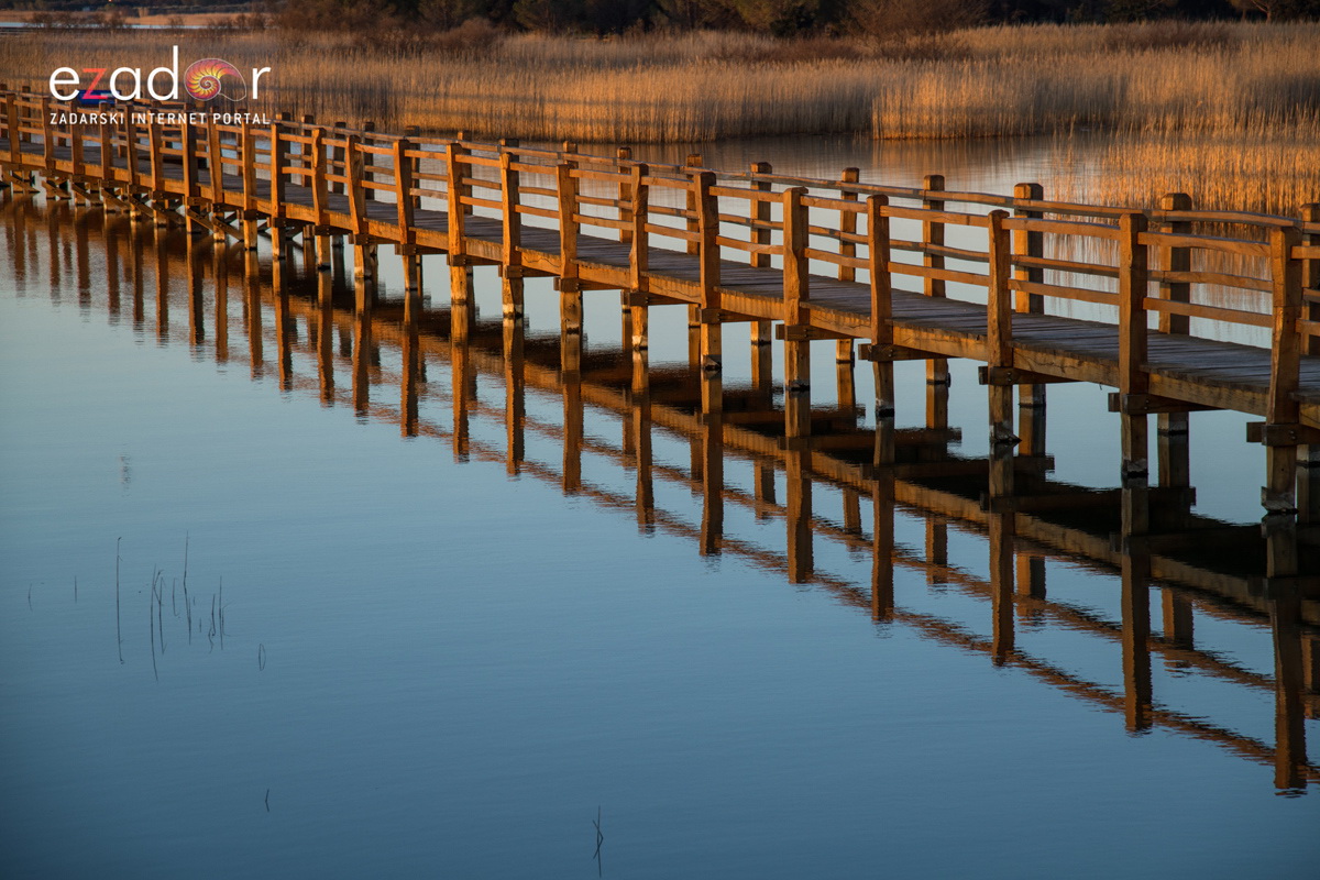 Nedjeljno svitanje na Vranskom jezeru Nedjeljno svitanje na Vranskom jezeru