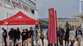 Kruzer Viking Sea na Veliku subotu u Zadar uplovio s oko tisuću turista. Foto: Dino Stanin/PIXSELL Kruzer Viking Sea na Veliku subotu u Zadar uplovio s oko tisuću turista. Foto: Dino Stanin/PIXSELL