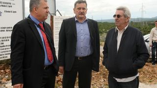 U opcini Jasenice zapoceli su pripremni radovi za podizanje vjetroelektrane. Projekt je predstavio nacelnik Martin Baricevic. Photo: Dino Stanin/PIXSELL U opcini Jasenice zapoceli su pripremni radovi za podizanje vjetroelektrane. Projekt je predstavio nacelnik Martin Baricevic. Photo: Dino Stanin/PIXSELL