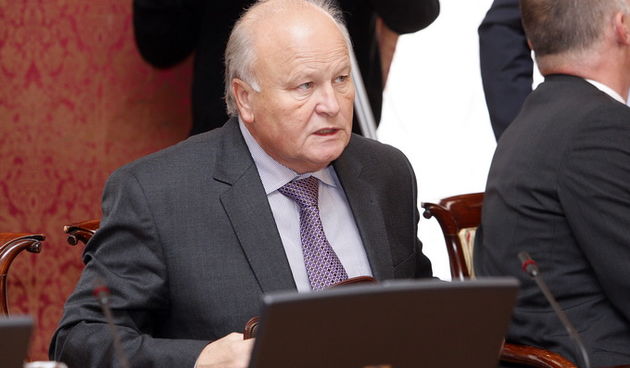 Zagreb, 121212.
Vlada.
Sjednica Vlade Republike Hrvatske.
Na fotografiji: Slavko Linic.
Foto: Davor Pongracic / CROPIX