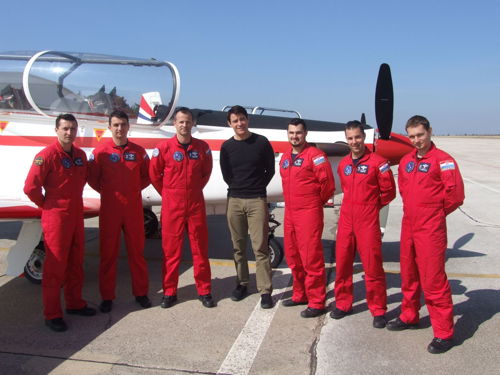 Goran Višnjić posjetio pilote u zrakoplovnoj bazi Zemunik