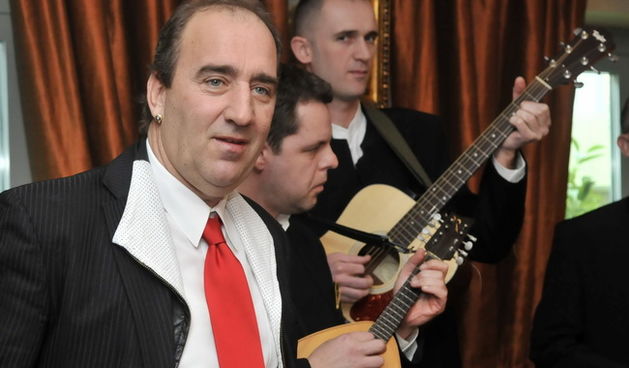 Zagreb, 25012010.
U zagrebackom restaurantu Gallo u Hebrangovoj ulici, Mladen Grdovic promovirao je svoj novi CD Dobro jutro ti, more.
Foto: Bruno Konjevic / CROPIX