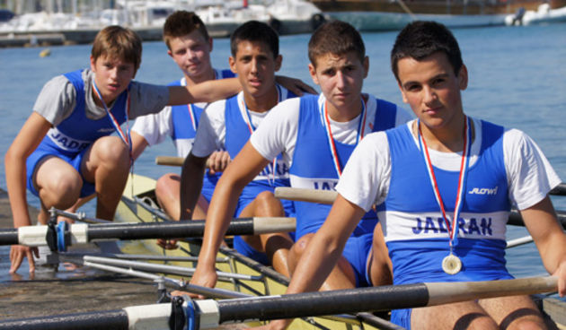 Četverac s kormilarem VK Jadran (Luka Šare, Filip Pedić, Josip Banović, Matija Milin i kormilar Juraj Dunatov), foto: vk-jadran.hr