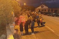 Vukšić zapalio svijeće u znak sjećanja za Vukovar i Škabrnju Vukšić zapalio svijeće u znak sjećanja za Vukovar i Škabrnju