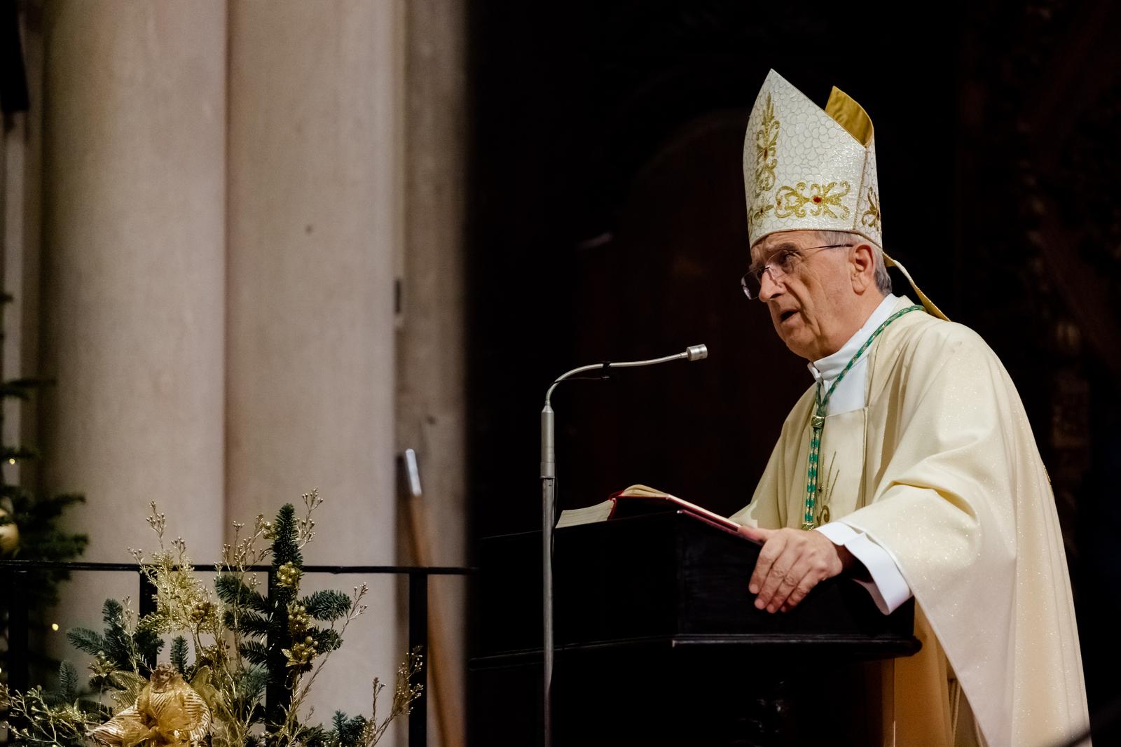 Polnoćka u katedrali svete Stošije
