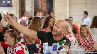 Navijačko ludilo u Zadru za vrijeme i nakon finala Svjetskog prvenstva Navijačko ludilo u Zadru za vrijeme i nakon finala Svjetskog prvenstva