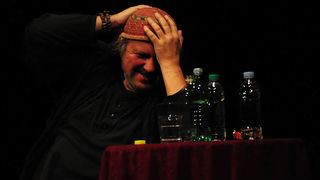 Zadar, 06.03.2013. snimio: Nenad Marčev,
Monodrama Zijaha Sokolovića,
Međuigre 0-24,
Redatelj Zijah Sokolović,
Dvorana HNK Zadar Zadar, 06.03.2013. snimio: Nenad Marčev,
Monodrama Zijaha Sokolovića,
Međuigre 0-24,
Redatelj Zijah Sokolović,
Dvorana HNK Zadar