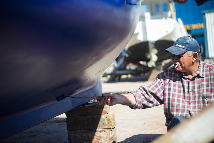 Jazine: Uređuju se barke i kaići, Foto: Saša Čuka