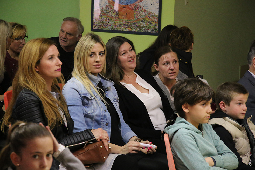 OŠ Stanovi- humanitarni klapski koncert