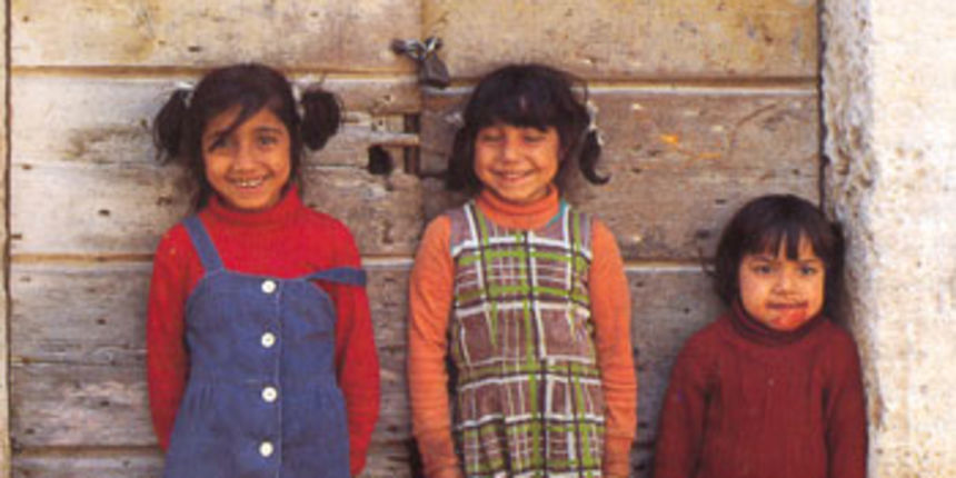 Romi u RH – djevojčice (Foto: geografija.hr) Romi u RH – djevojčice (Foto: geografija.hr)