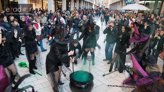 Zadarski karneval 2018: Povorka maškaranih skupina od Gradskih vrata preko Foruma do Narodnog trga Zadarski karneval 2018: Povorka maškaranih skupina od Gradskih vrata preko Foruma do Narodnog trga