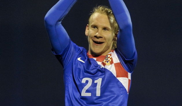 Zagreb, 220313.
Stadion Maksimir.
Kvalifikacijska utakmica za Svjetsko prvenstvo u Brazilu, 2014. godine, izmedju reprezentacija Hrvatske i Srbije.
Na slici: Slavlje nakon pobjede Hrvatske , Domagoj Vida.
Foto: Damir Krajac / CROPIX