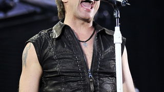 Zagreb, 080611.
Stadion Maksimir.
Nastup americke rock grupe Bon Jovi. 
Na slici: vokal Jon Bon Jovi. 
Foto: Boris Kovacev / CROPIX