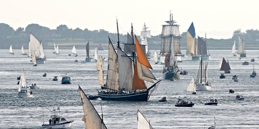 Mala Matulića i Condura Croatica uz 1200 brodova uplovile u Atlantski ocean, foto: Naši Školji Mala Matulića i Condura Croatica uz 1200 brodova uplovile u Atlantski ocean, foto: Naši Školji