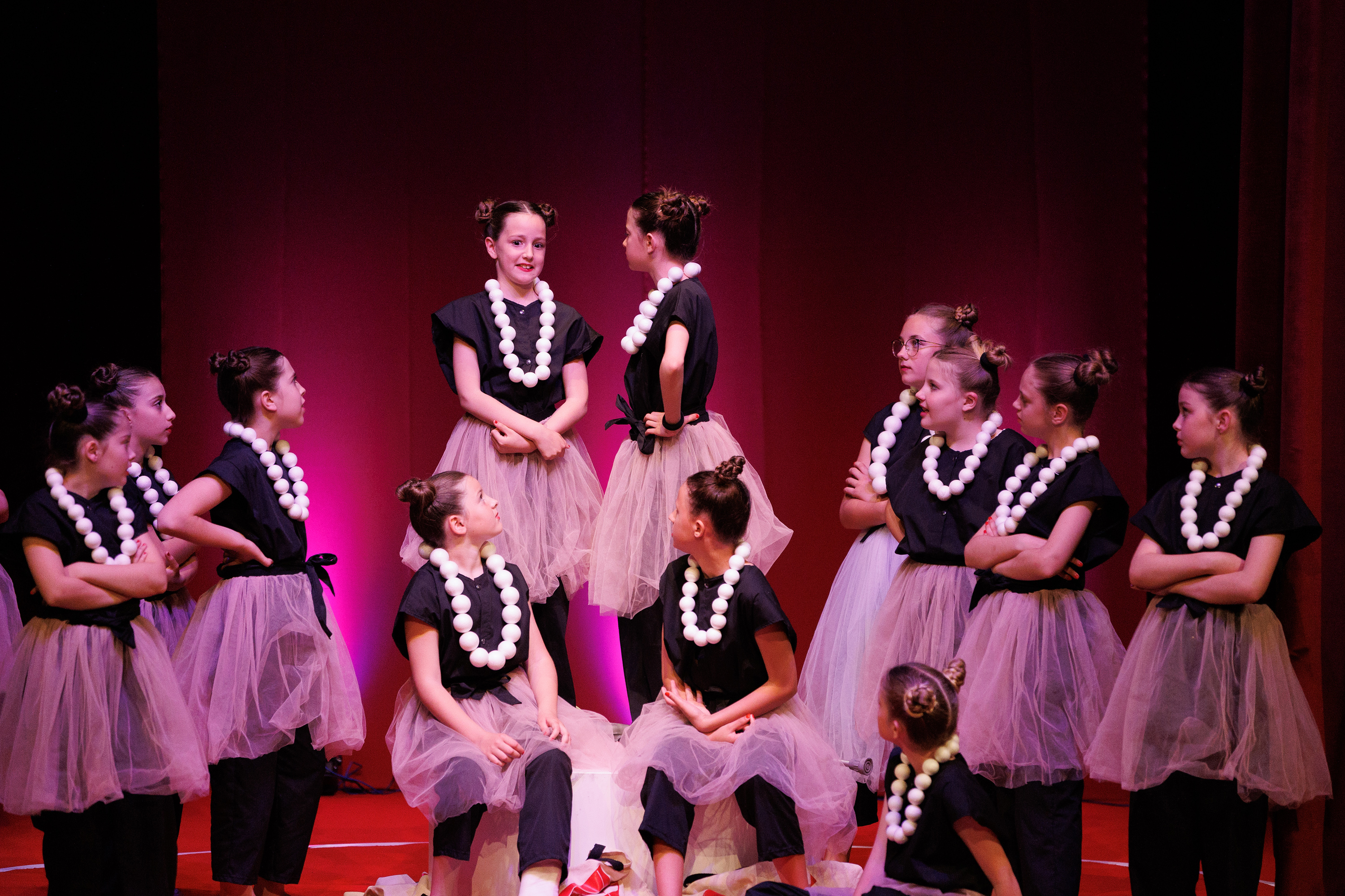 Igrajmo se: Zabranjeno mlađima od 15 strana A