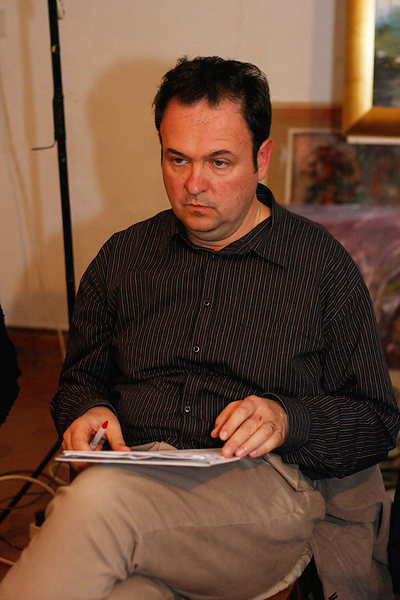 Roman Simić kod “ZaPis”-a u atelieru “Benini” Roman Simić kod “ZaPis”-a u atelieru “Benini”