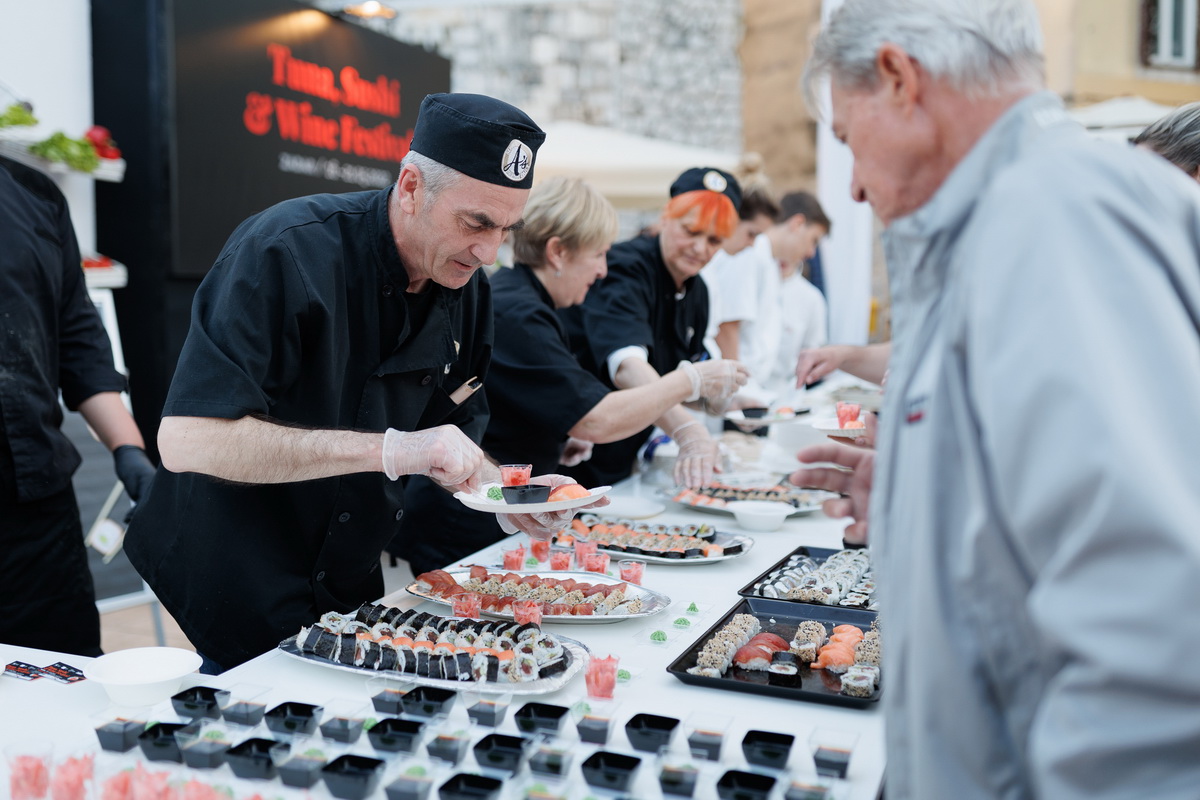 Prva večernja “fešta od rib'” Tuna, Sushi & Wine Festivala