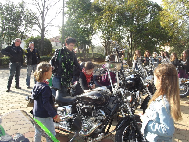 “Beštije” posjetile OŠ Šimuna Kožičića Benje “Beštije” posjetile OŠ Šimuna Kožičića Benje