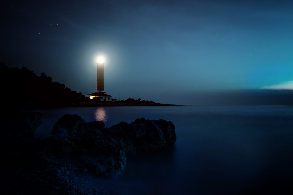 Legende svjetla: Veli Rat Legende svjetla: Veli Rat