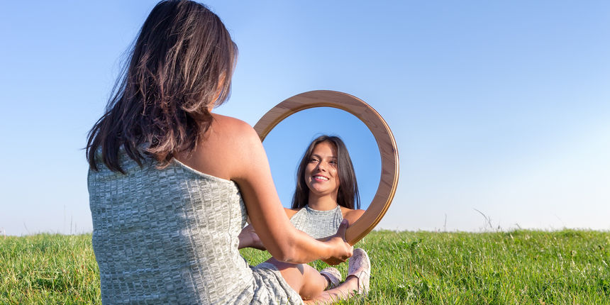 Žena, ogledalo