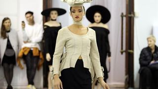 U sklopu tribine Moda osamdesetih – modni laboratorij za 21. stoljece odrzana odrzana modna revija Avangardna moda osamdesetih. Zvoncica Vuckovic. Photo: Robert Anic/PIXSELL