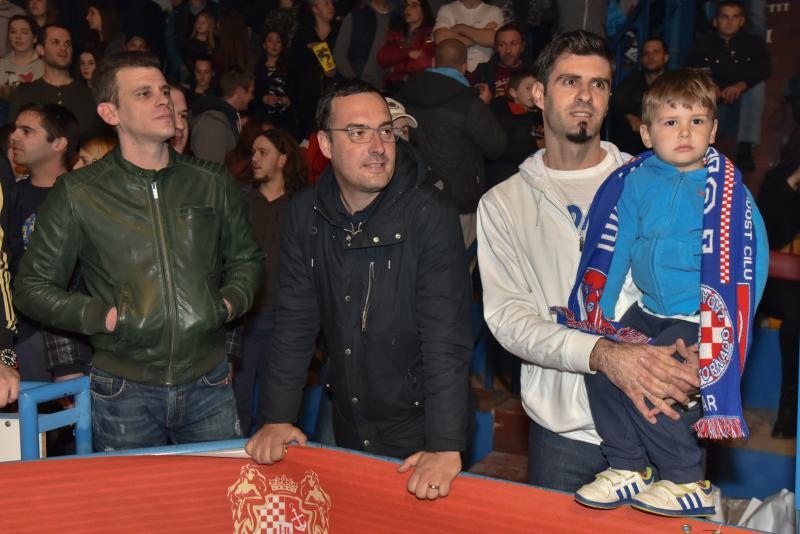 Humanitarno gledanje utakmic Zadar-Cibona (85-84) u Jazinama
