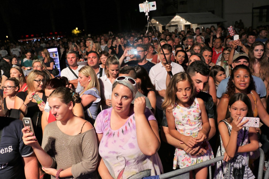 Prvi koncert popularnog slavonskog benda Vigor na otoku Viru