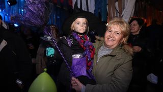 Cirkultura i Jasmin Stavros otvorili Maškare na Viru Cirkultura i Jasmin Stavros otvorili Maškare na Viru