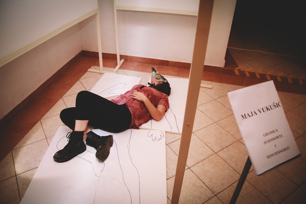 Performans “Granice” polaznika Glumačke radionice “Backstage” Performans “Granice” polaznika Glumačke radionice “Backstage”