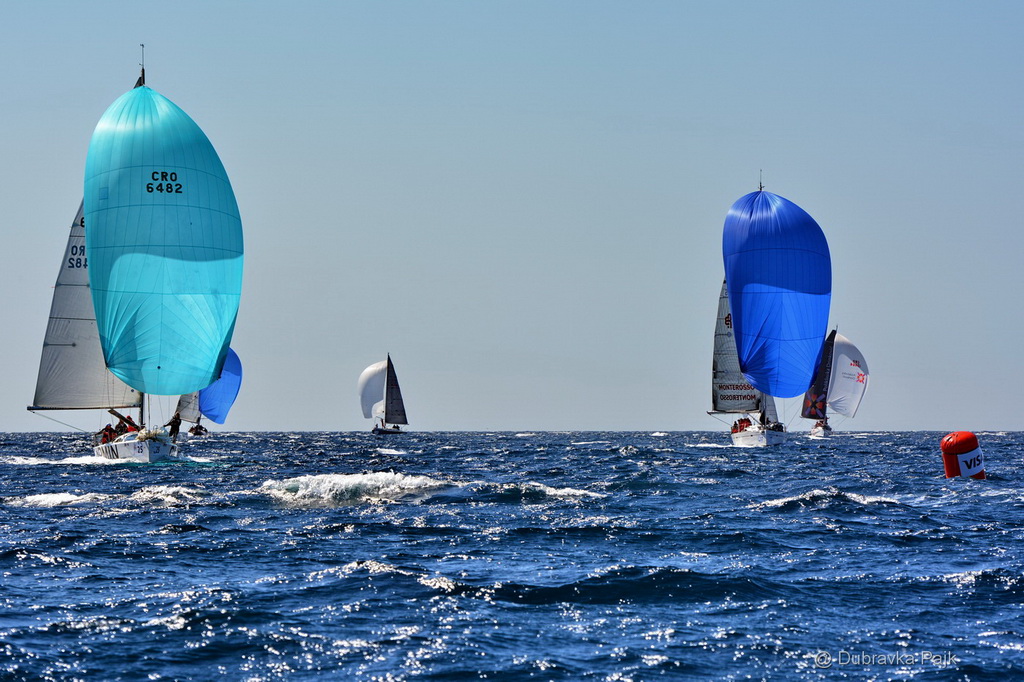 U hvarskom akvatoriju održana XXI. Uskršnja regata U hvarskom akvatoriju održana XXI. Uskršnja regata