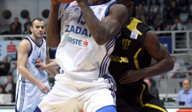 Zadar, 211210. Dvorana Kresimira Cosica.  Kosarkaska utakmica 6. kola Euro Challenge cup-a izmedju Zadra i Ethe Encomi. Na fotografiji: Charles Brown. Foto: Vladimir Ivanov / CROPIX