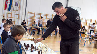 Bibinje: Alternativna sahovska simultanka 13. svibnja 2011, Foto: leo Banic Bibinje: Alternativna sahovska simultanka 13. svibnja 2011, Foto: leo Banic